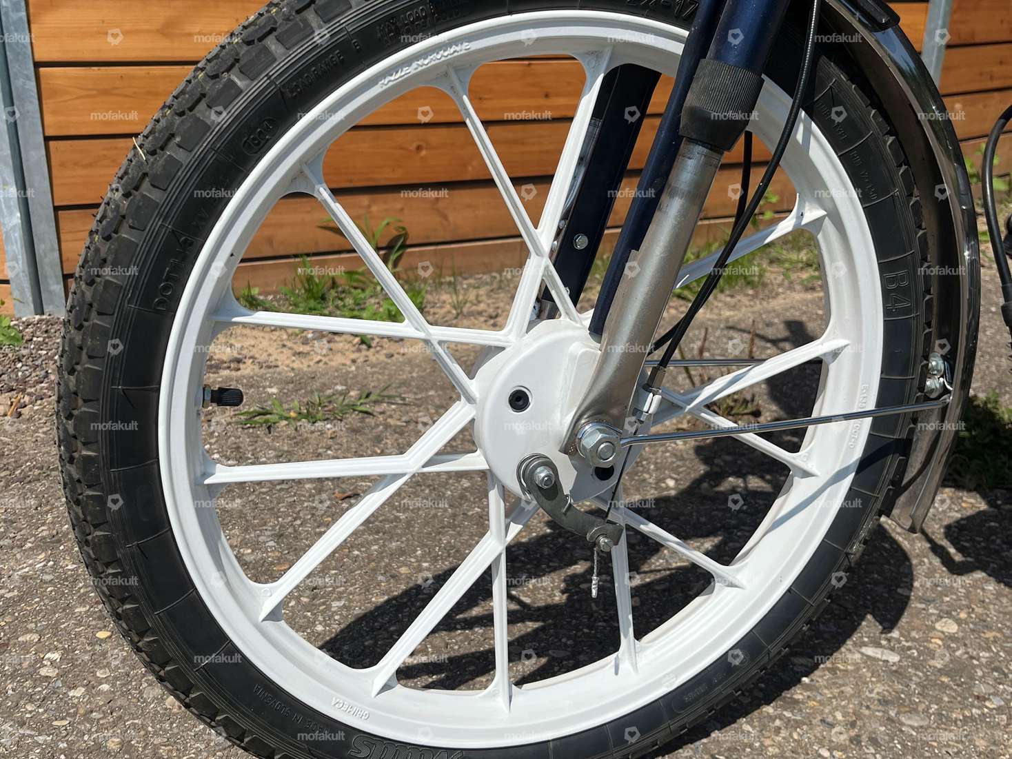 swiing® revival wheel axle set Snowflake front wheel | Puch Maxi Carousel Image 3