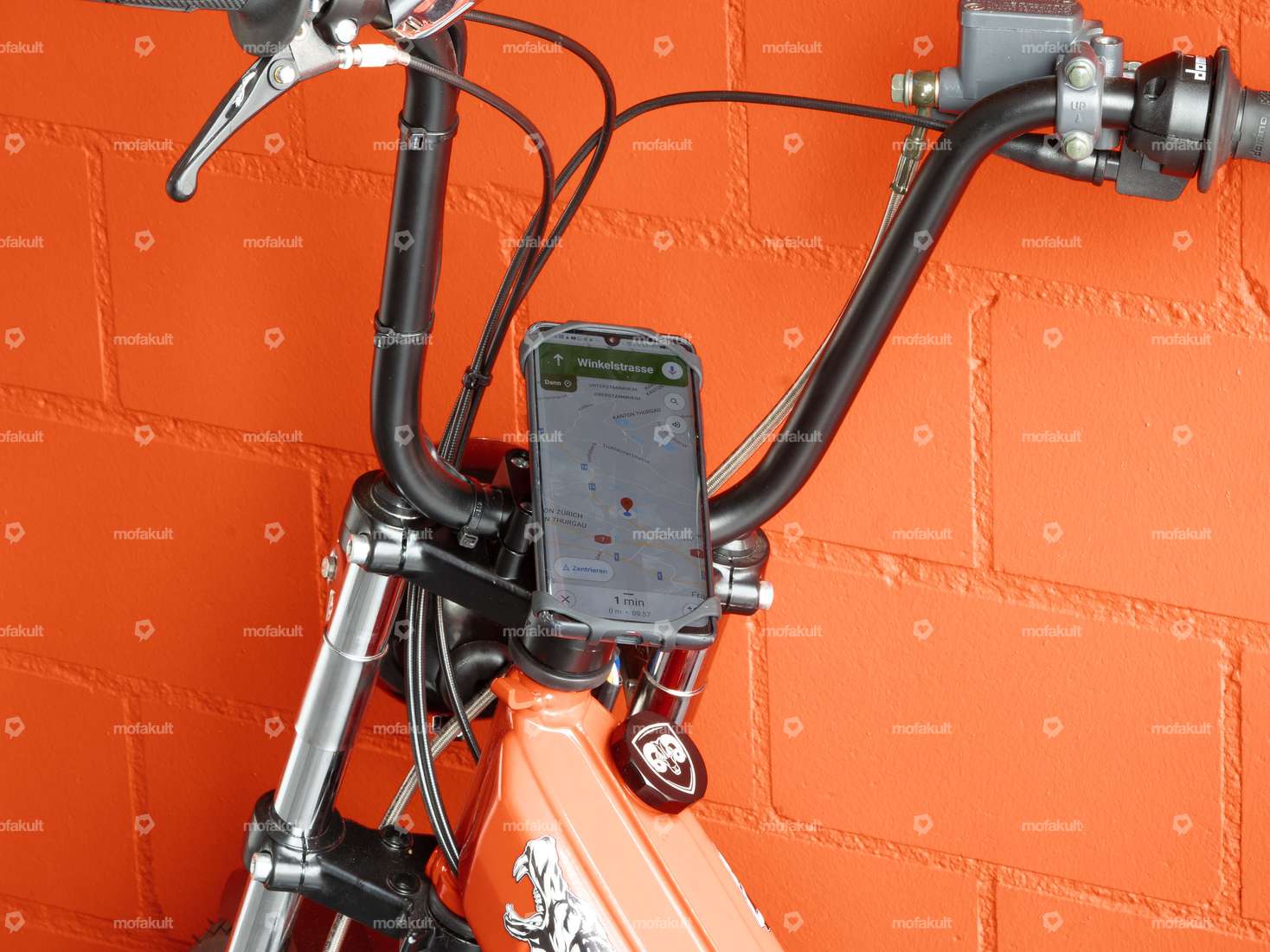 GPO steerer tube nut M26x1 cell phone holder Carousel Image 3